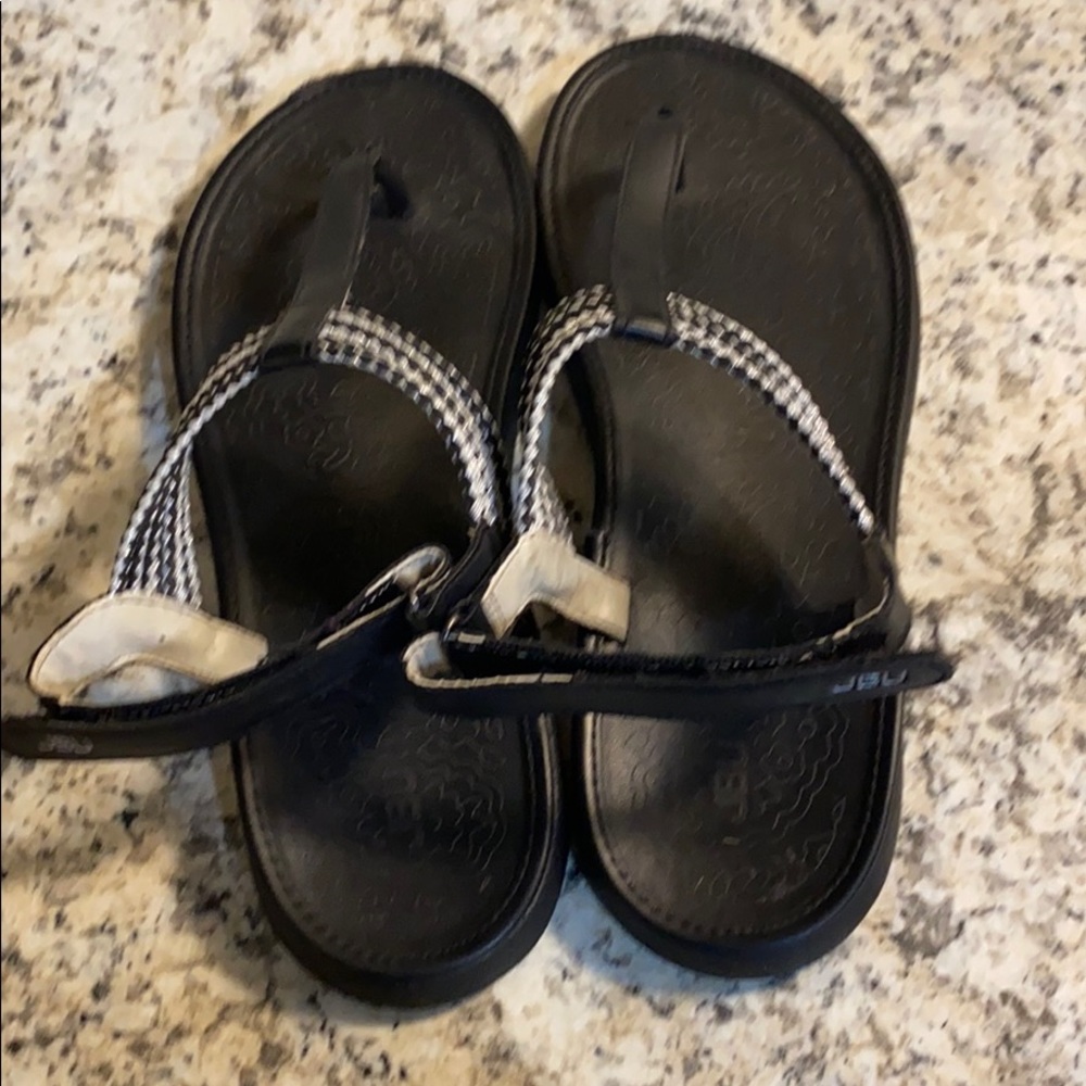 Sandals - Picture 3 of 5